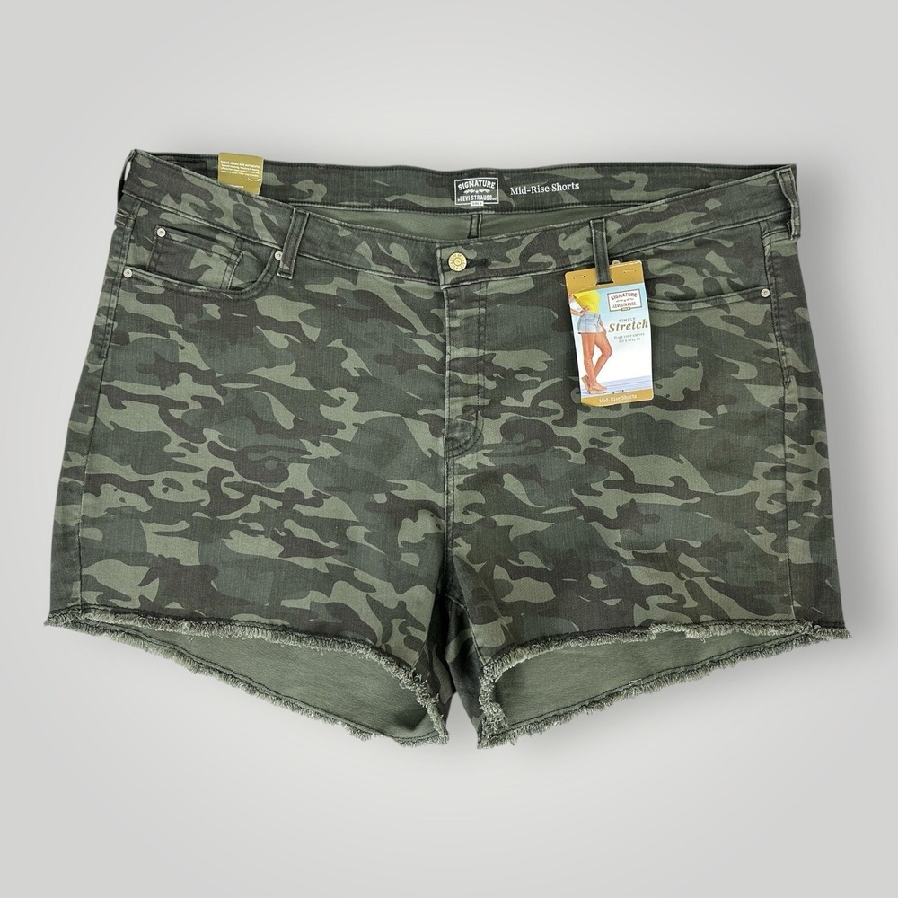 NEW Signature Levi Strauss Camo Shorts Womens 26 Mid Rise Frayed Stretch